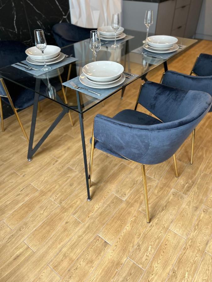 לבוב Central Family Boutique Apartments 2 מראה חיצוני תמונה