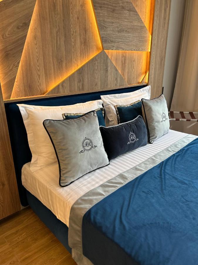 לבוב Central Family Boutique Apartments 2 מראה חיצוני תמונה